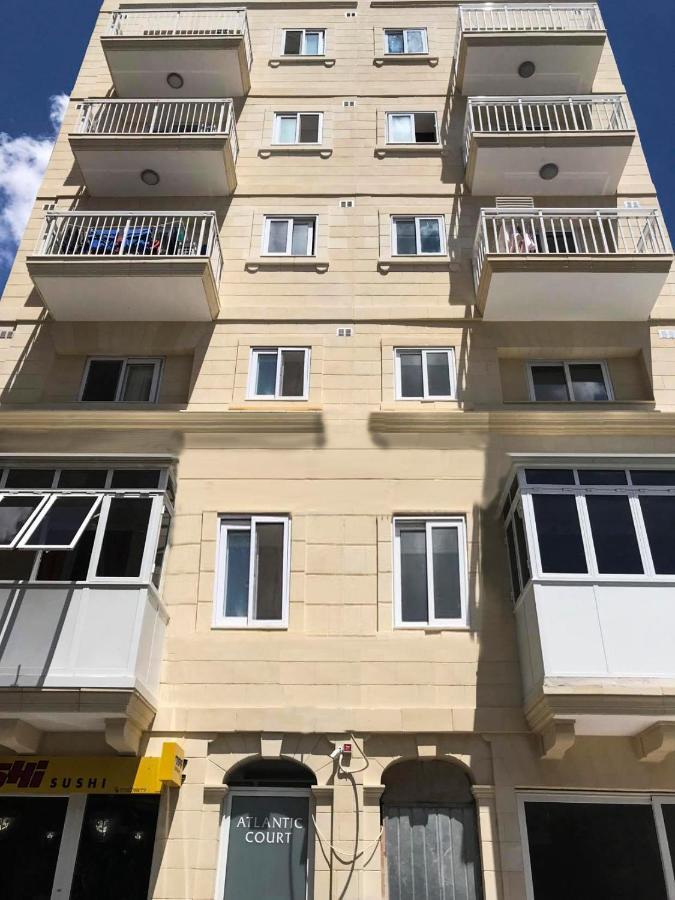F10 Room 1, Private Double Room With Private Bathroom In Shared Flat Msida Dış mekan fotoğraf